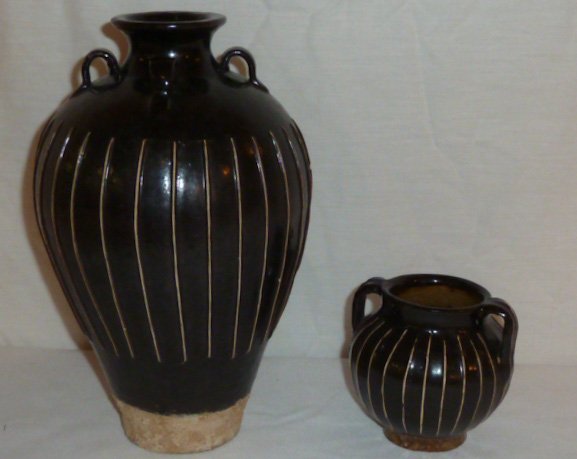 2 PIECES CHINESE POTTERY WITH RIBBED BLACK GLAZE (1 of 4)