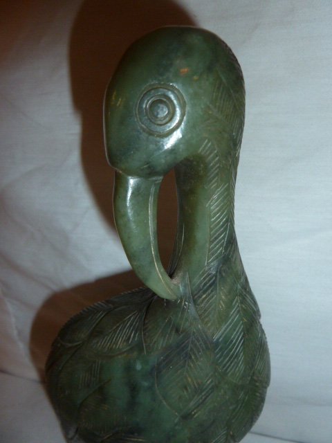 PAIR OF CARVED CHINESE SPINACH JADE PERCHED BIRDS (1 of 8)