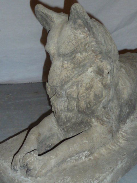 VINTAGE POURED CEMENT DOG LOOKING AT BUG ON BASE (1 of 6)