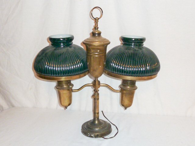 ANTIQUE DOUBLE ARM STUDENT OIL LAMP (1 of 6)