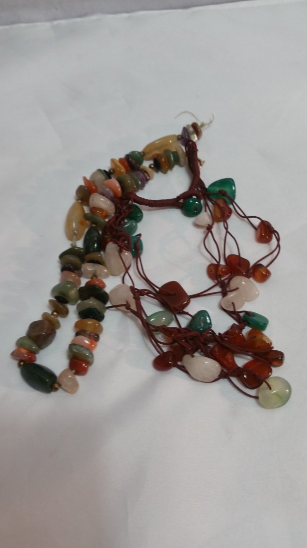 Hardstone necklaces: Lot of 2 hardstone agate necklaces.