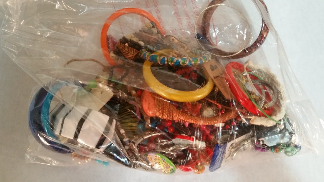 Grab Bag Jewelry: Grab Bag Costume Jewelry