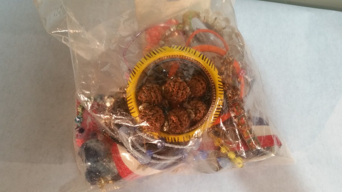 Grab Bag Jewelry: Grab Bag Costume Jewelry