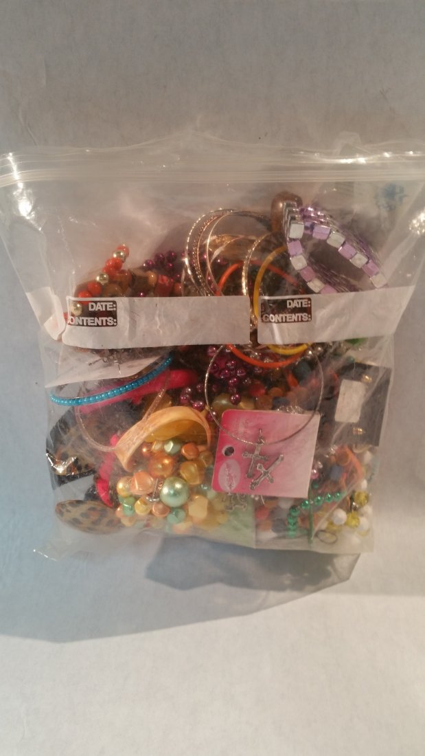 Grab Bag Jewelry: Grab Bag Costume Jewelry