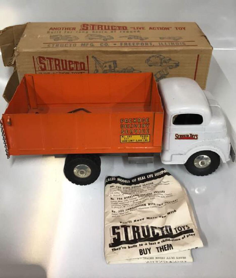 Structure Toys Metal Delivery Truck (1 of 12)