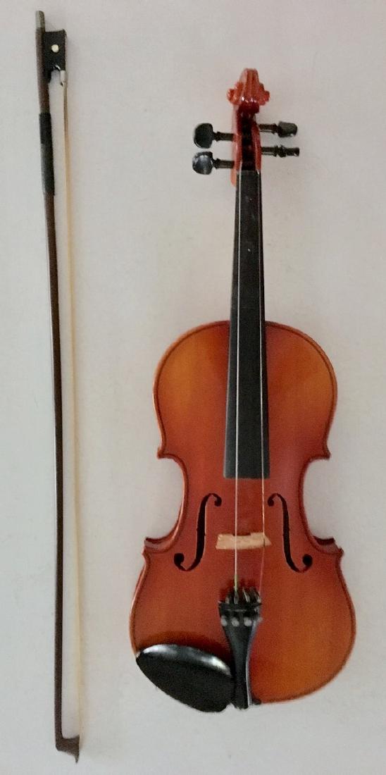 Nagoya Suzuki Violin, In Hard Case With Bow (1 of 3)