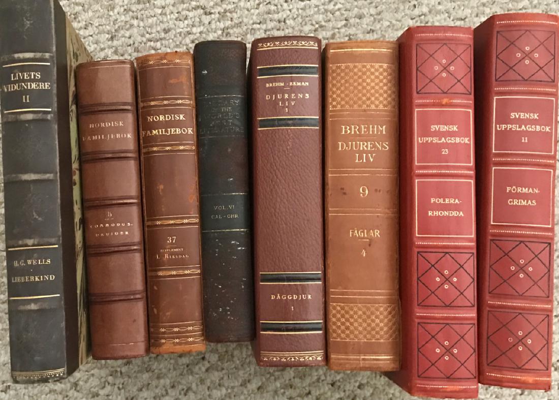 Swedish Books Including Science of Life, Wells & Huxley (1 of 9)