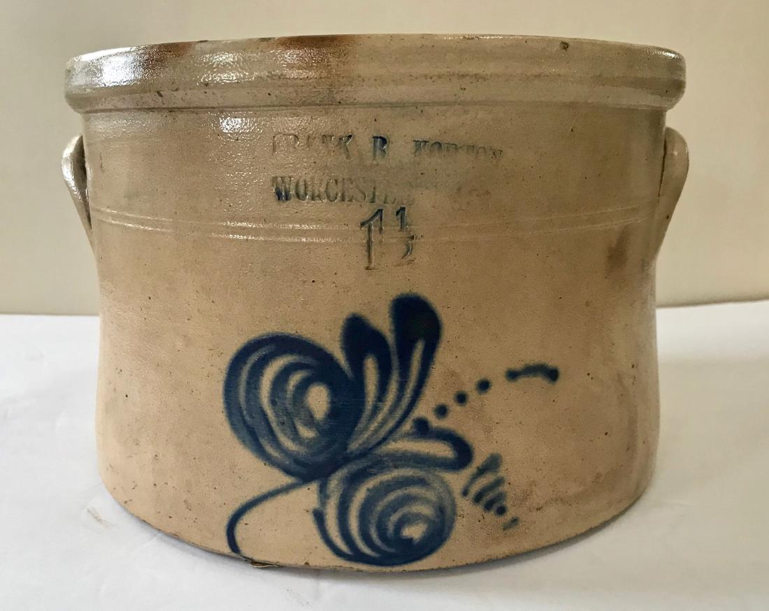 Frank B. Norton Worcester Mass Stoneware Crock (1 of 4)