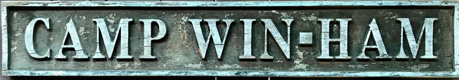 American Folk Art Carved Wood Sign CAMP-WIN-HAM (1 of 2)