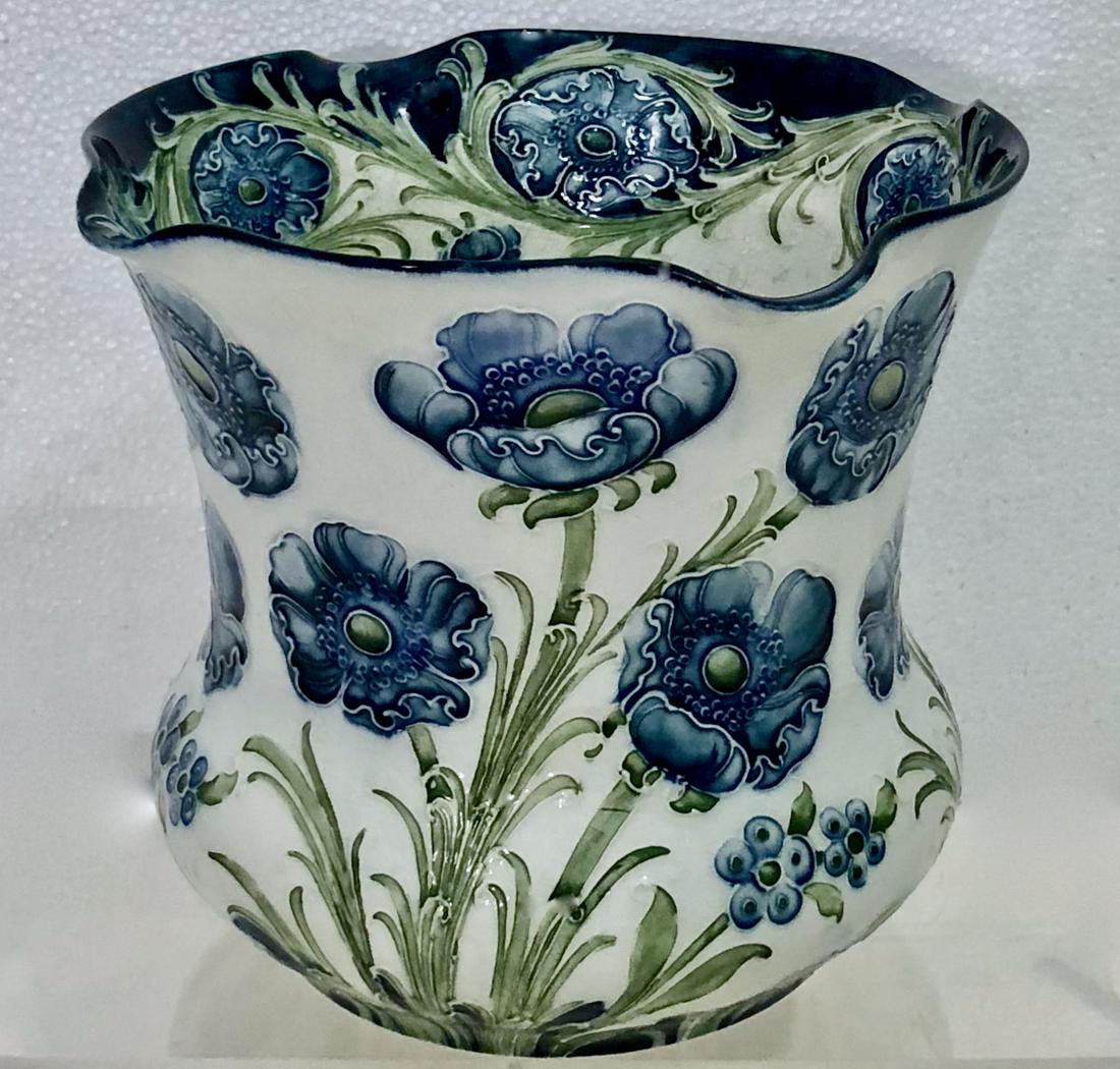 Moorcroft Florian Ware Macintyre Poppy Vase c.1904 (1 of 5)