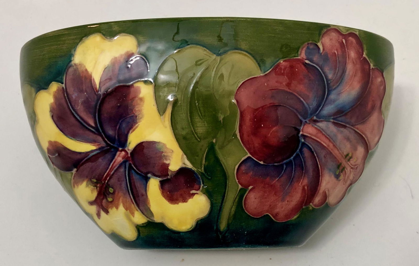 Moorcroft Hibiscus Oblong Bowl-Potter Late Queen Mary (1 of 6)