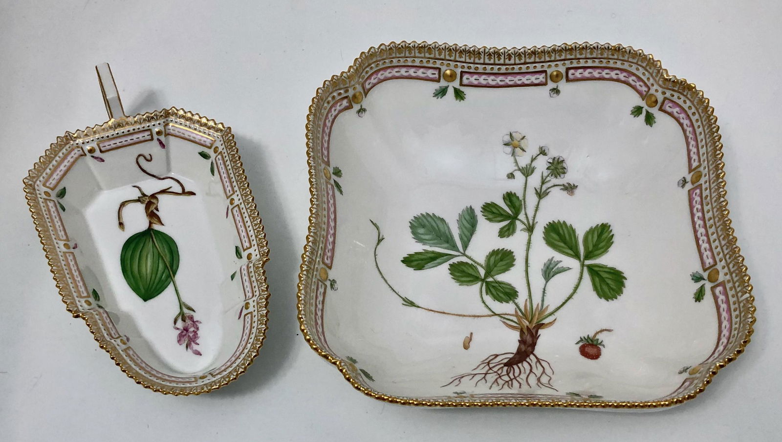 FLORA DANICA Serving Bowl & Pickle Relish Dish (1 of 4)