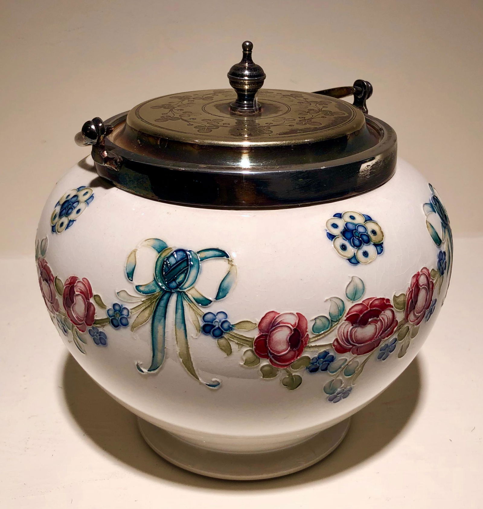Moorcroft Eighteenth Century Pattern Jar c.1908 (1 of 5)