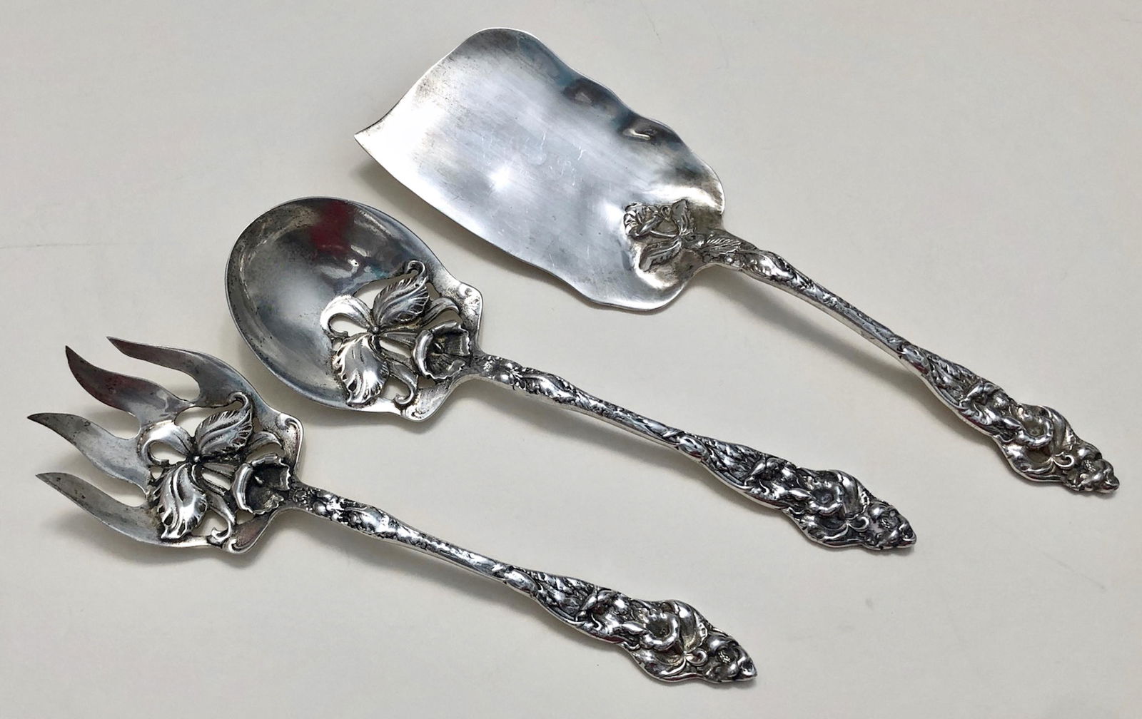 ART NOUVEAU STERLING  SILVER SERVING PIECES W/ IRISES (1 of 4)