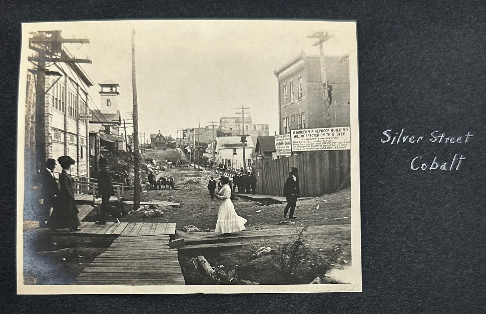 Album Of 19th C.  Albumen Photographs Of The Pacific Northwest (100+) (1 of 16)