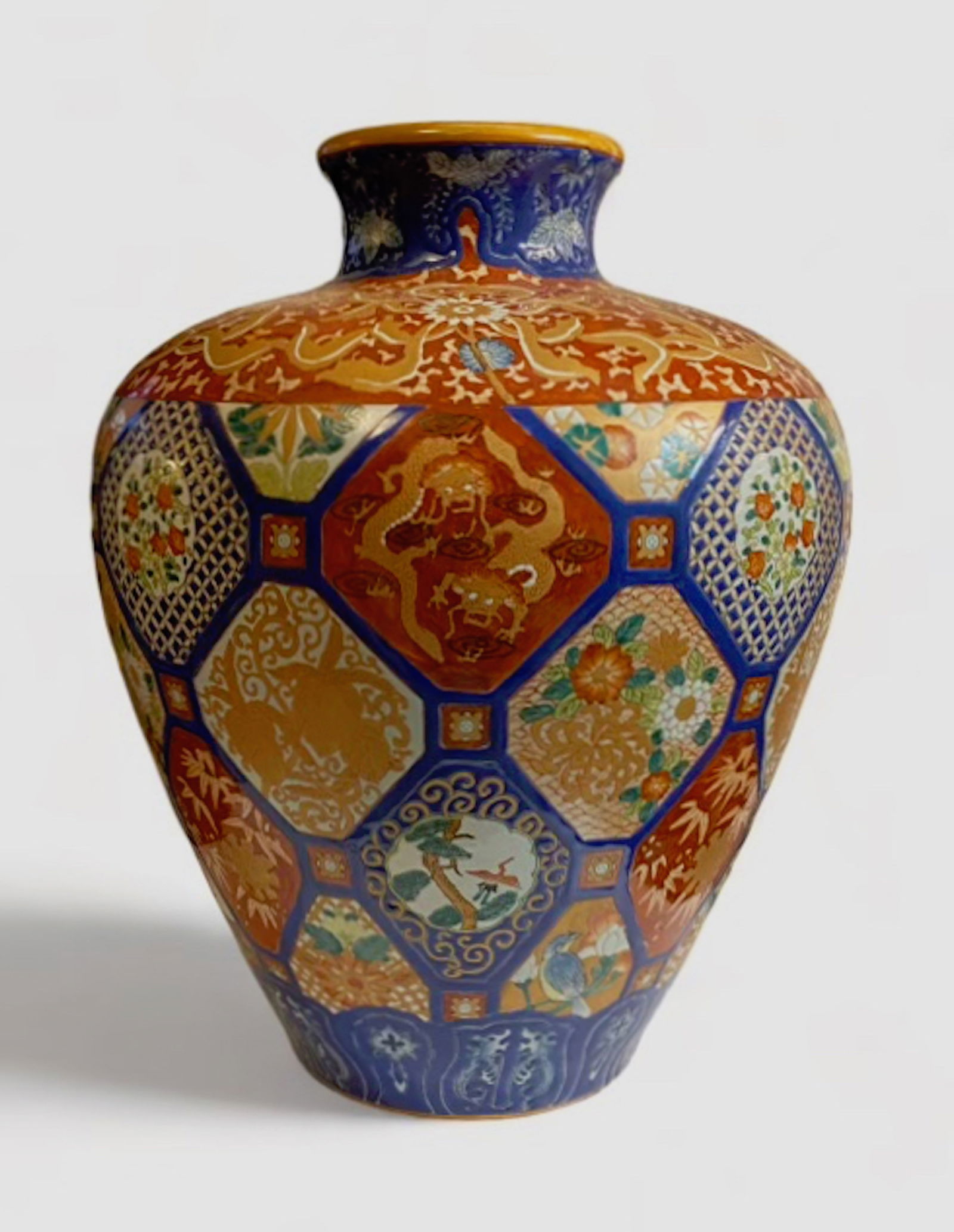 A Chinese Imari Porcelain Jar Vase (1 of 5)