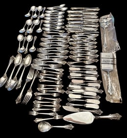 WALLACE GRANDE BAROQUE STERLING SILVER FLATWARE  SET FOR 14 (109 pieces)