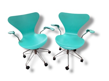 Arne Jacobsen For Fritz Hansen Swivel Desk Chairs On Casters,  Pair
