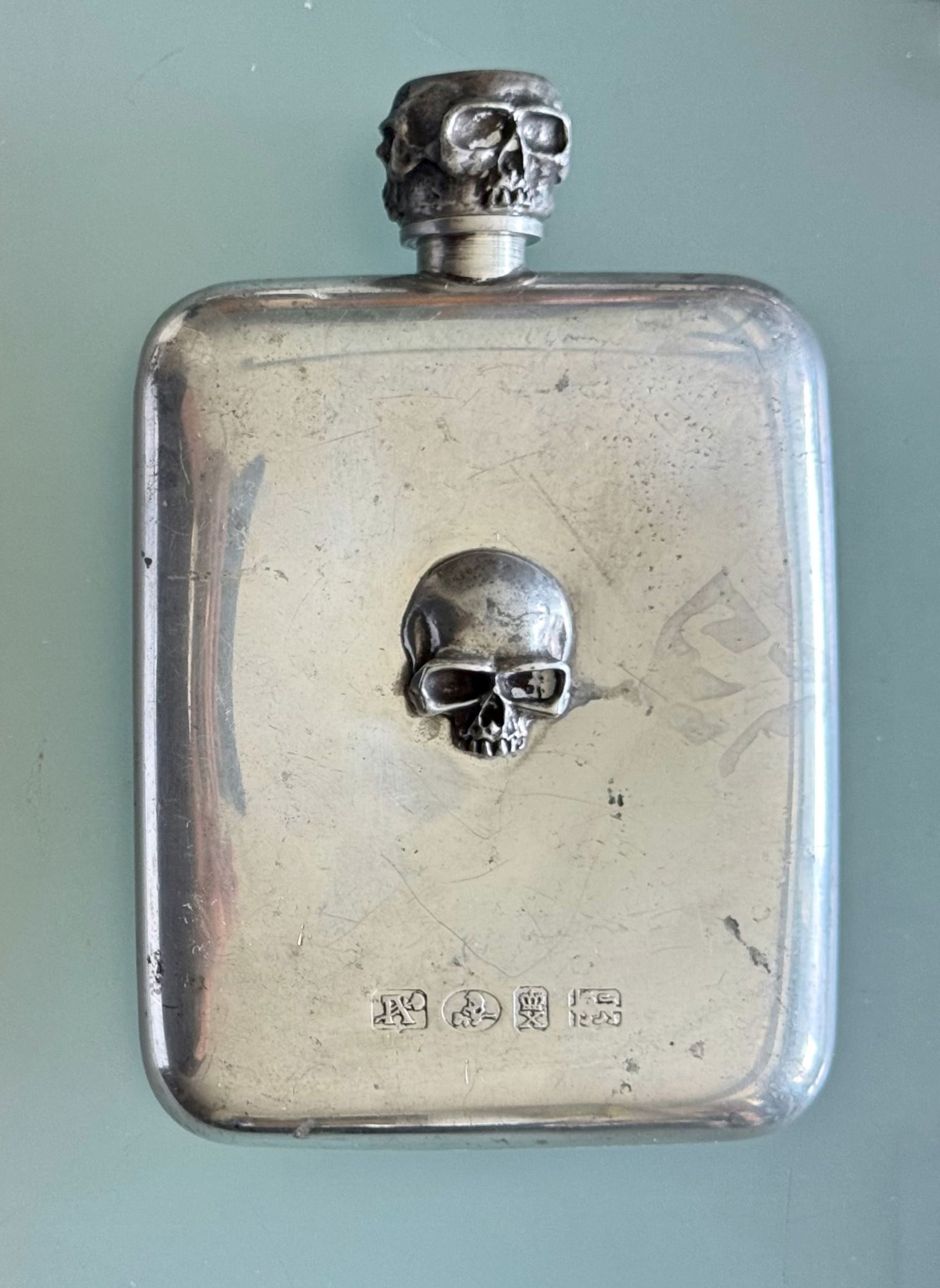 Vintage Alchemy Sheffield England Goth Skull Flask (1 of 8)