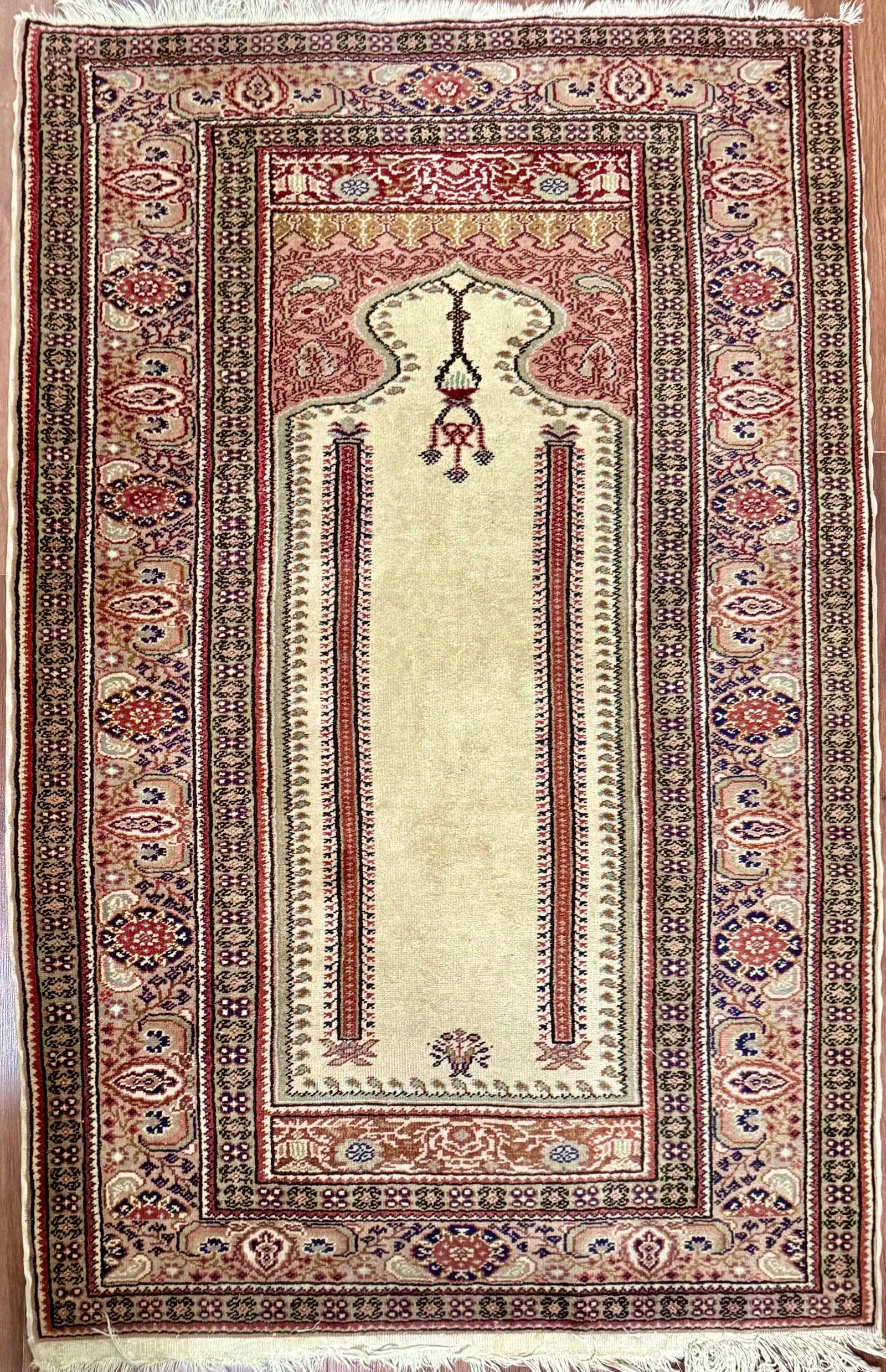 Persian Hand-Knotted Prayer Rug 4 1/2 ft. x 2 3/4 ft. (1 of 4)
