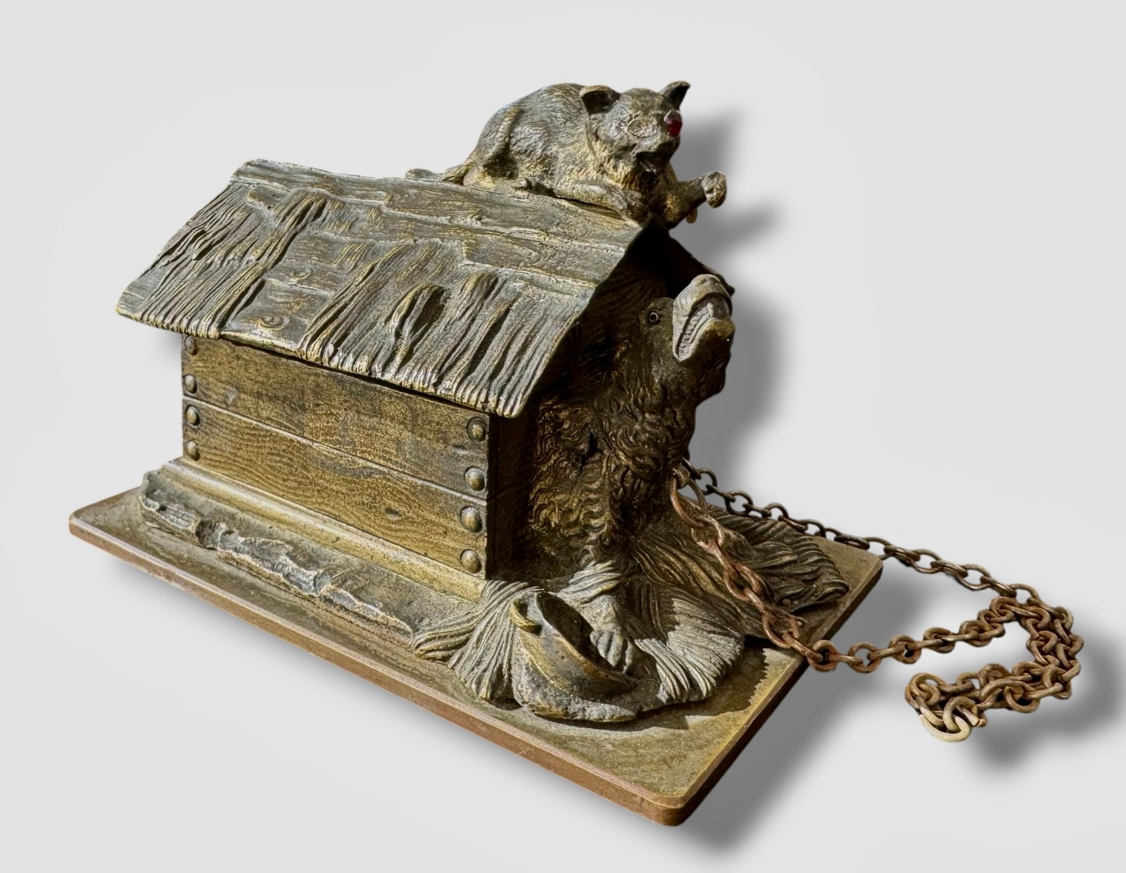 19th Century Bronze Doghouse Inkwell, Cat On A Roof And A Dog In His Doghouse (1 of 7)