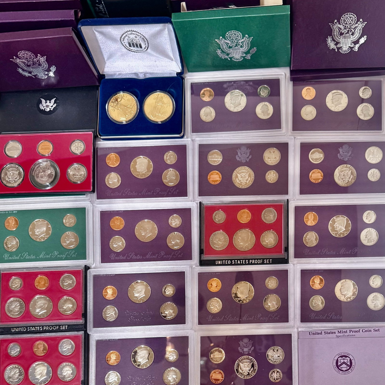 United States Mint Proof Complete Coin Sets 1970-1980 (22) (1 of 5)