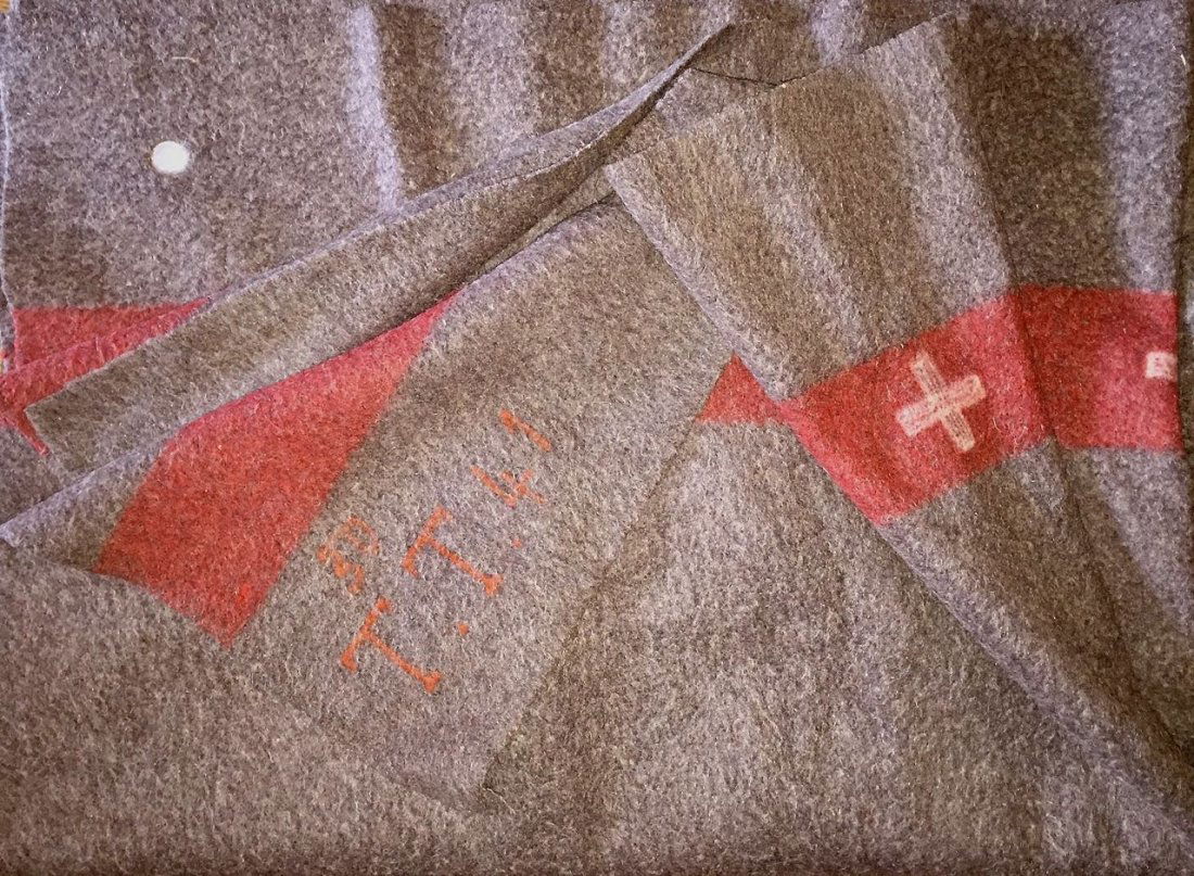 Vintage Swiss Army Blanket (1 of 6)