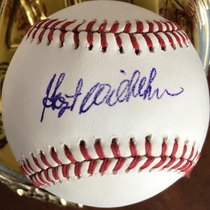 Hoyt Wilhelm- Bartlett Giamatti Signed Baseball MINT (1 of 1)