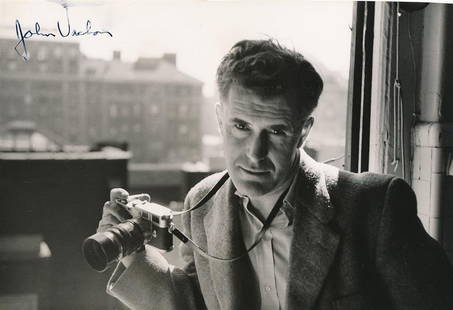 John Vachon- (Famous Photographer)-RARE Vintage Signed Photograph: RARE Vintage 9.25X6.25 B&W Glossy photograph signed in blue fountain pen ink by John Vachon. In very good condition.John Felix Vachon (May 19, 1914 â€“ April 20, 1975) was a world traveling Ameri