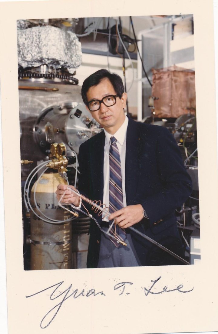 Yuan T. Lee- Signed Color Photograph (Nobel Prize 1986): 3x5 Color photograph signed in black ink by Yuan T. Lee. In very good condition.Yuan Tseh Lee is a Taiwanese chemist and a Professor Emeritus at the University of California, Berkeley. He was the firs