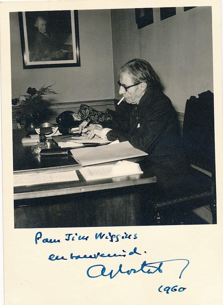 Alfred Cortot- Vintage Signed Photograph (Famous Classical Musician 20th Century): 5X7 Vintage matte finish photograph signed in bold blue fountain pen ink, "Pour Jim Wiggins, (? french) Alfred Cortel, 1960." In mint condition.(1877-1962) Alfred Cortot was a French pianist, conducto