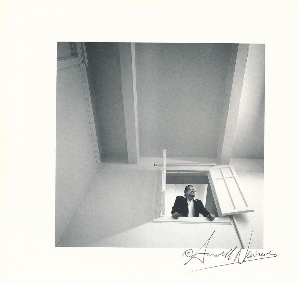 Arnold Newman-Signed Photograph (Photographer): 9X8.5 book stock photograph of Arnold Newman taken of himself. Signed in ballpoint ink by Arnold Newman. In very good condition.(1918-2006) Arnold Abner Newman was an American photographer, noted for