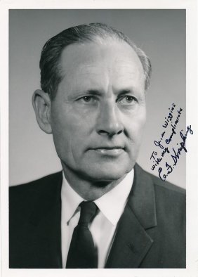 Edward F. Knipling-Vintage Signed Photograph (1992 World Food Prize/Sterile Insect Tech)