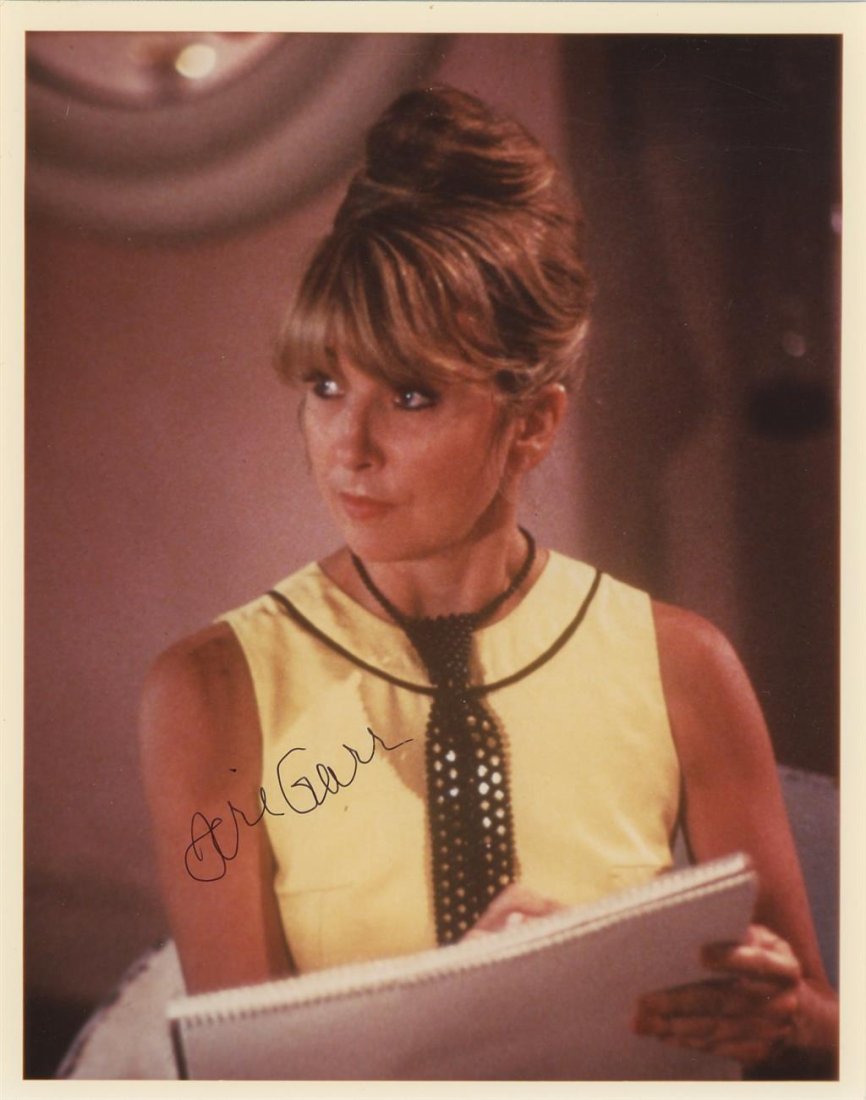 Teri Garr- Signed Vintage Photograph (1 of 1)