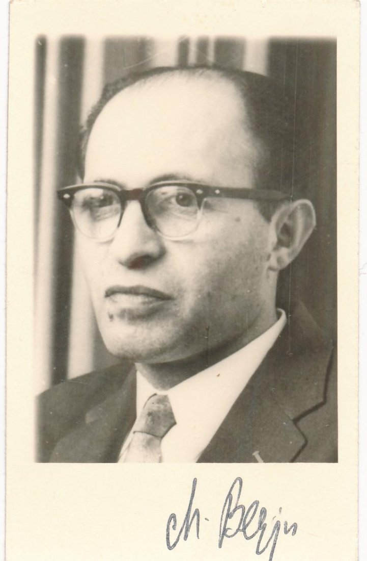 Menachem Begin- Signed Vintage Photograph (6th PM of Israel) (1 of 1)