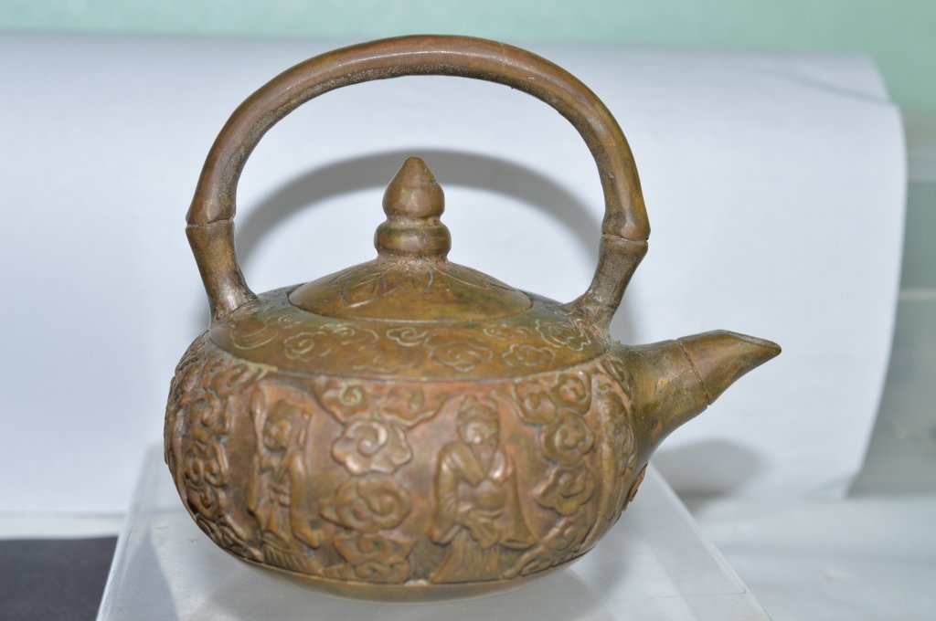 Small Bronze Teapot (1 of 8)
