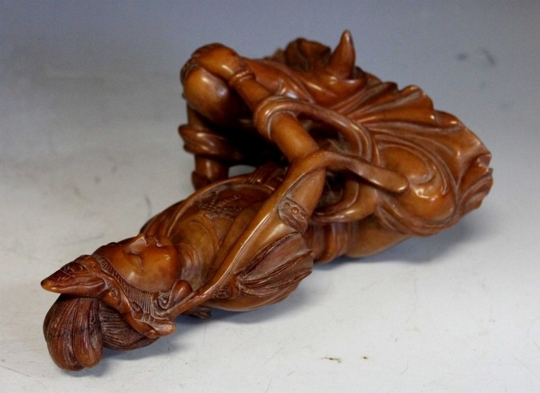 chinese carved Jade statue of Guanyin (1 of 6)