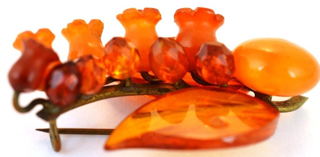 Old natural amber silver pin (1 of 5)