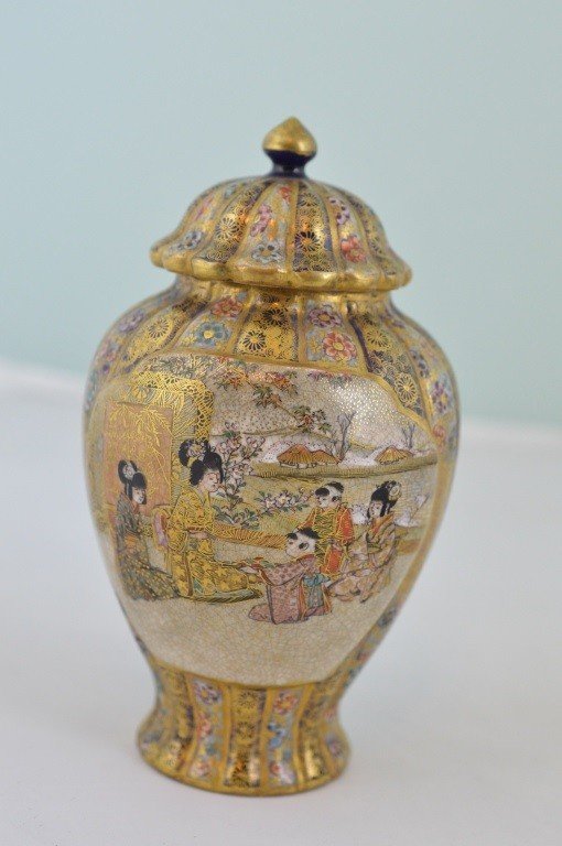 Japan nineteenth century bottles (1 of 4)