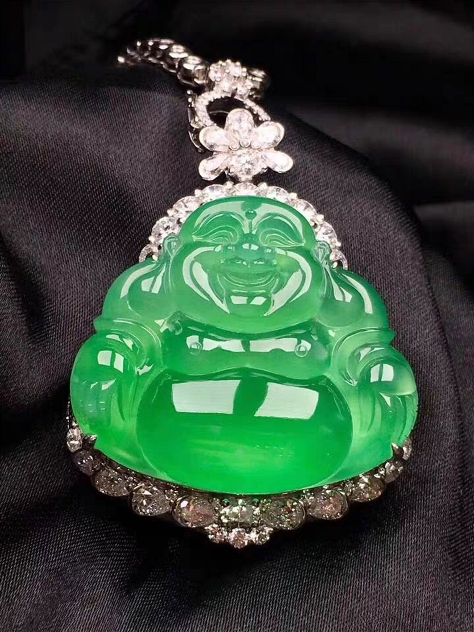 A Chinese Carved Jadeite Pendant (1 of 5)