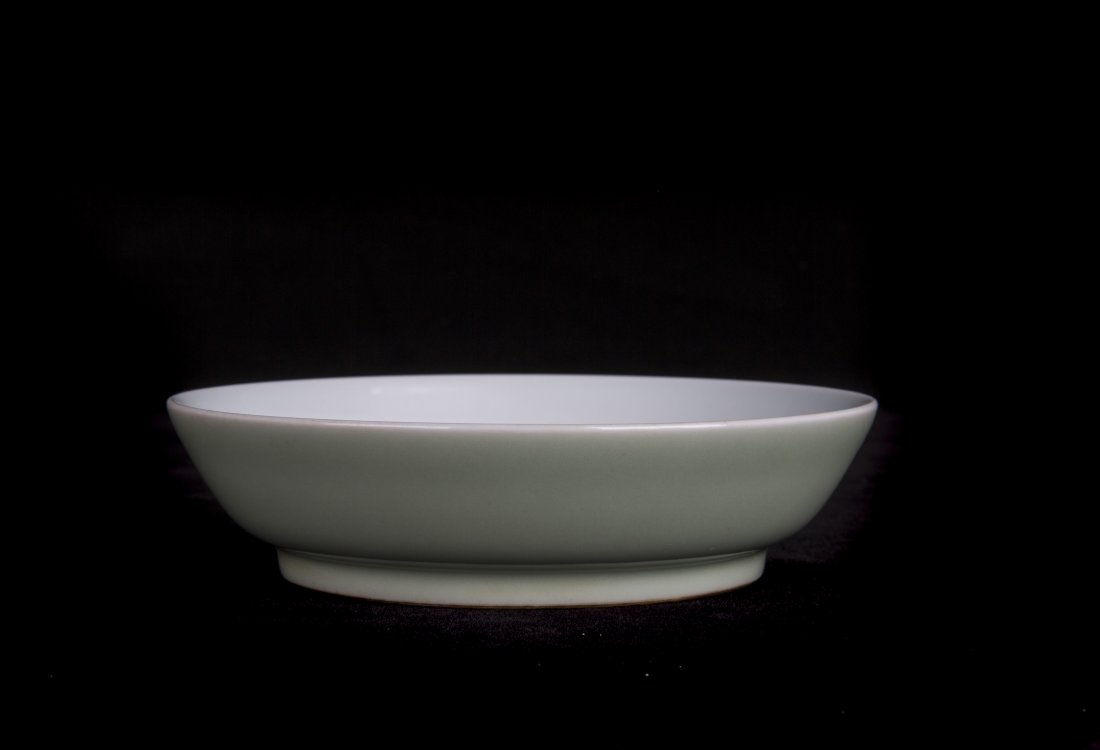 A CELADON GLAZED DISH (1 of 4)