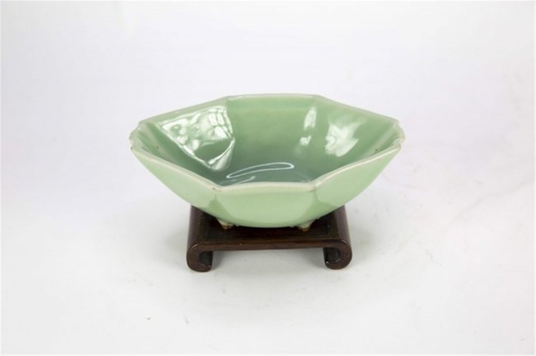 A CELADON GLAZED BRUSH WASHER (1 of 3)