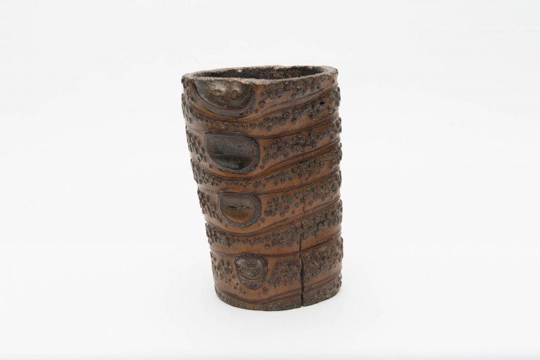 A CARVED BAMBOO ROOT BRUSH POT (1 of 7)