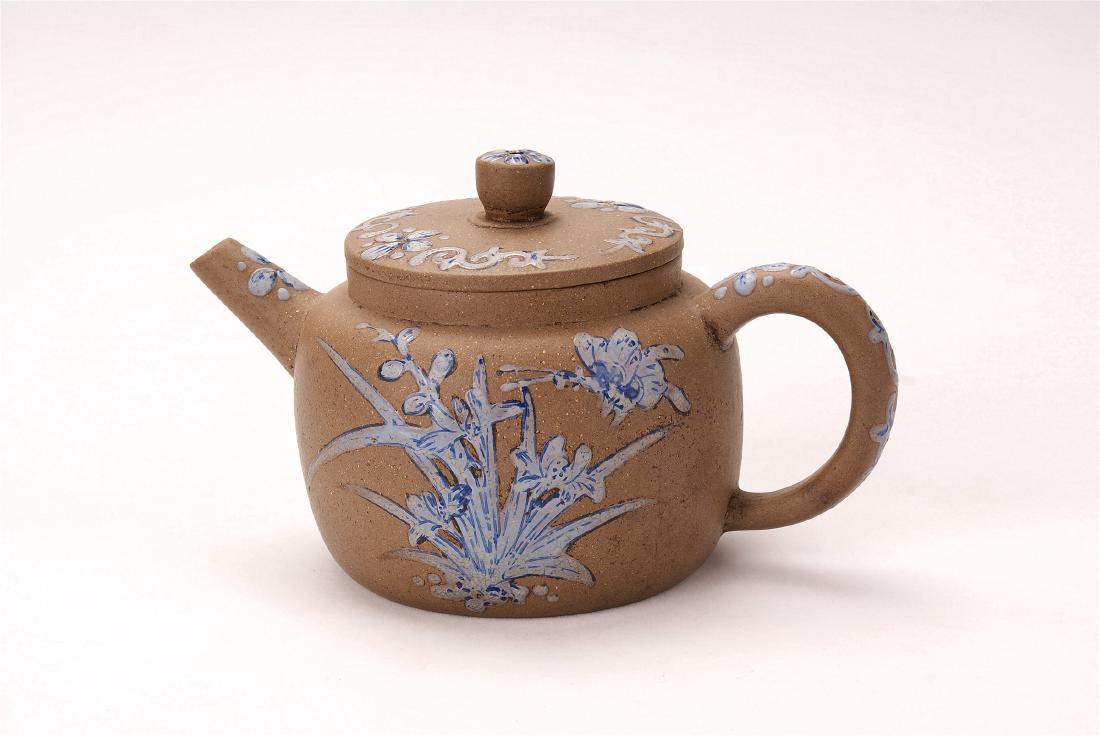 A Chinese ZiSha Pot (1 of 5)