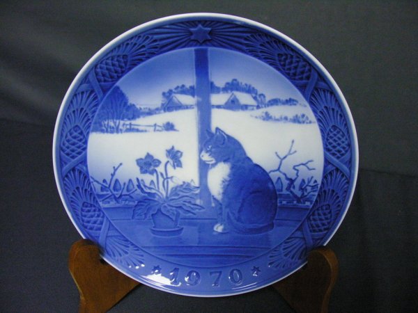 5 ROYAL COPENHAGEN CHRISTMAS PLATES - 6