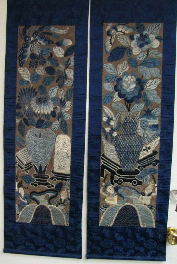 3982 PAIR VINTAGE JAPANESE SILK WALL HANGINGS