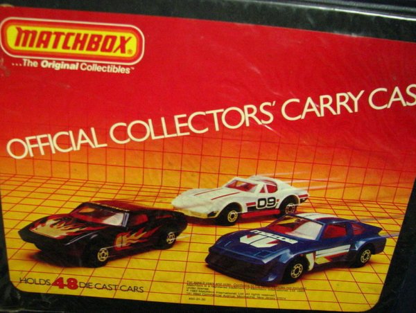 1983 MATCHBOX CARRY CASE AND 46 CARS