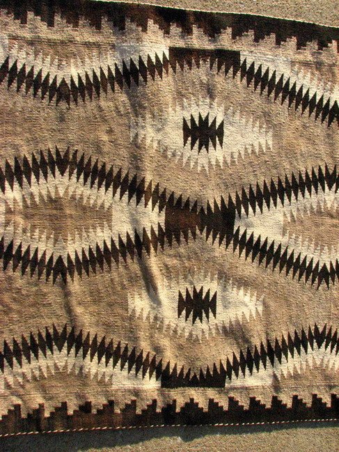 NAVAJO SERRATED DIAMOND RUG - 5