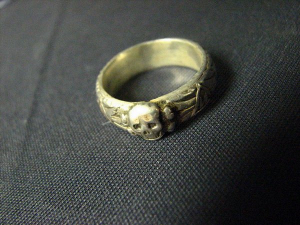 GERMAN WWII OFFICERS RING - 6