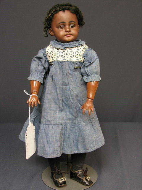 17 inch BLACK BISQUE DOLL S. 8 1/2 h. 739 D.: 17'' BLACK BISQUE DOLL ''S. 8 1/2 h. 739 D. E. P. GERMANY''. Ball-joined body, original wig (has wig pulls). Nice old shoes.